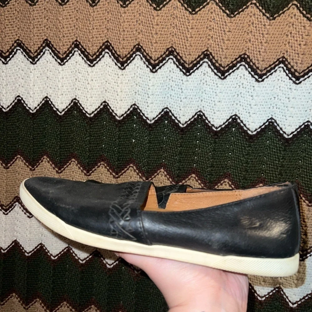 Frye & Co. Black Leather Loafers| Size 9 - Picture 2 of 7